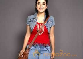  Ruhani Sharma 