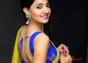  Ruksha Meer  photo 7