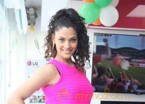  Saiyami Kher  photo 10