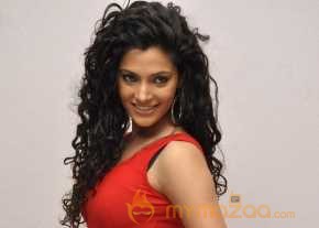  Saiyami Kher  photo 3