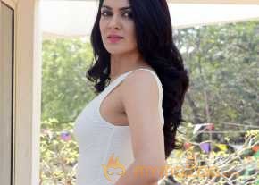  Sakshi Chaudhary New Pics  photo 5