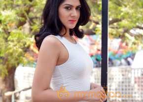  Sakshi Chaudhary New Pics  photo 10