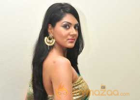 Sakshi Chowdary James Bond Press Meet Stills photo 5