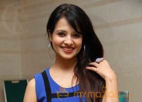  Saloni Aswani  photo 9