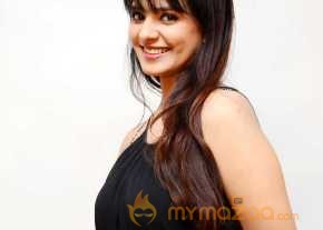  Saloni Aswani  photo 2
