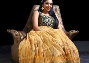  Sanam Shetty  photo 12