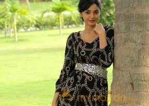  Sanam Shetty  photo 4