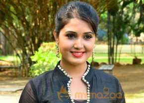 Sandra Amy Beautiful In Black Dress photo 3