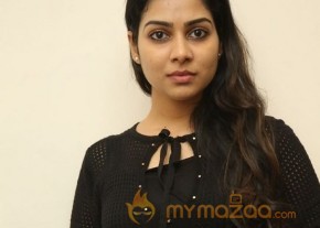 Satna Titus Bichagaadu Heroine Press Meet Photos photo 13