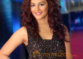 Seerat Kapoor photo 17