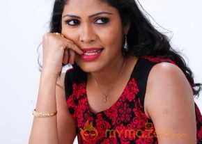 Shaarika Portfolio Pics photo 8