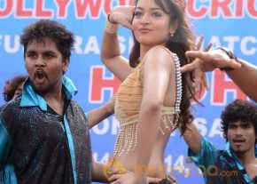  Shanvi Dance At Hudhud Fund Raising  photo 8