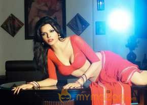 Sherlyn Chopra photo 8