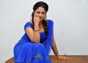 Shilpa Chakraborty New Photoshoot photo 15