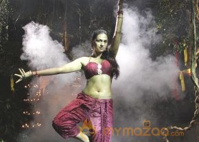 Shraddha Das Latest Hot & Spicy Photo Gallery photo 4