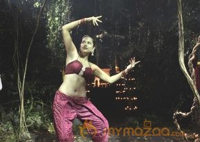 Shraddha Das Latest Hot & Spicy Photo Gallery photo 7