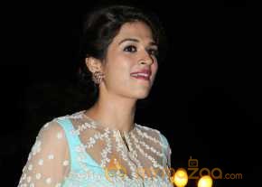 Shraddha Das Latest Pictures photo 36