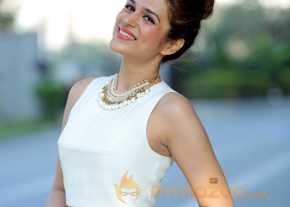 Shraddha Das Latest Pictures photo 37