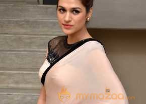 Shraddha Das Latest Pictures photo 42