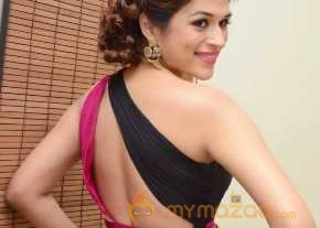 Shraddha Das Latest Pictures photo 24