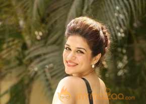 Shraddha Das Latest Pictures photo 16