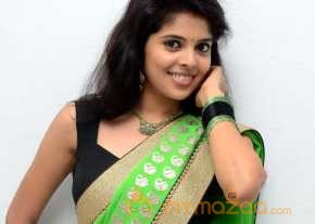  Shravya Beautiful In Green Saree Pics  photo 5