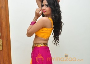 Shreya Vyas Sexy Hot Stills in Yellow Dress photo 56