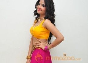 Shreya Vyas Sexy Hot Stills in Yellow Dress photo 32