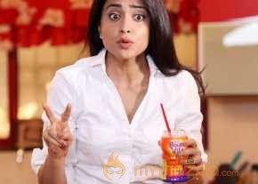 Shriya Saran photo 9