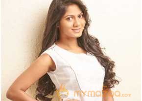 Shruthi Reddy Portfolio Pics photo 8