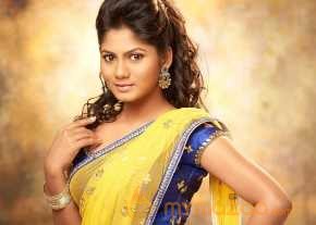 Shruthi Reddy Portfolio Pics photo 6