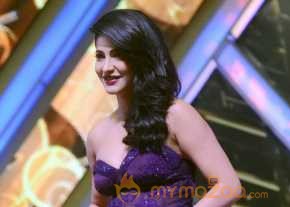  Shruti Haasan New Photoshoot 