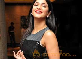 Shruti Haasan Photoshoot At Srimanthudu Press Meet photo 5