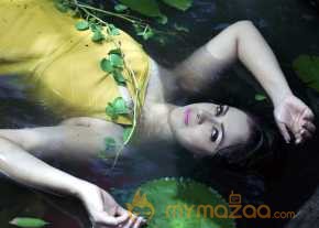 Simran New Photoshoot photo 4