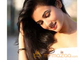 Sonal Chauhan photo 20