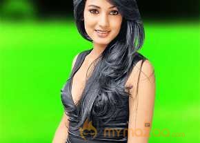 Sonal Chauhan photo 12