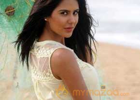 Sonam Bajwa photo 2