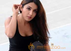 Sonia Mann New Photoshoot photo 11