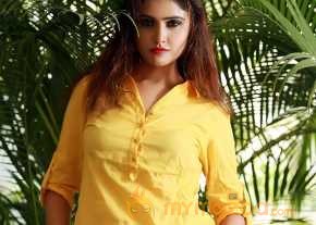 Sony Charista Glamorous Photos photo 15