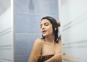 Spicy: Deeksha Panth Latest Hot Pics photo 3