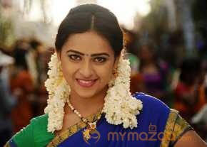 Sri Divya Close Up Pics photo 4