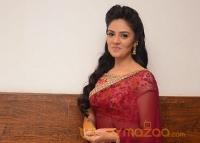 Srimukhi Hot Stills at Pelli Choopulu Audio  photo 29
