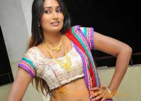 Swathi Naidu Photoshoot photo 17