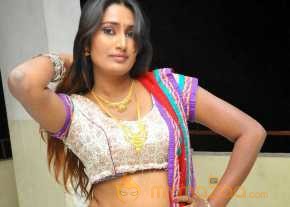 Swathi Naidu Photoshoot photo 18