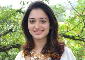 Tamanna cute pic photo 15