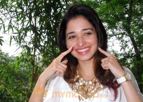 Tamanna cute pic photo 12