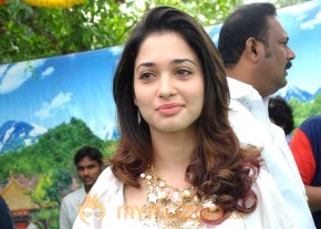 Tamanna cute pic photo 11