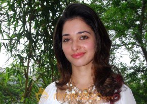 Tamanna cute pic photo 17