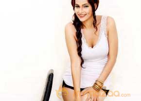  Tanisha Singh  photo 2