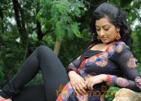 Tanishka photo 10